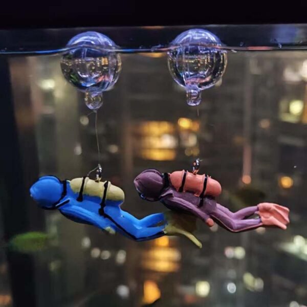 Water Tank Diver Ornaments - Image 10